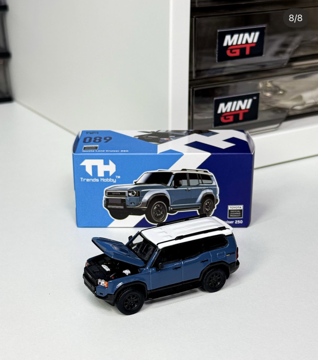 Trends Hobby 1/64 Toyota Land Cruiser Heritage Blue
