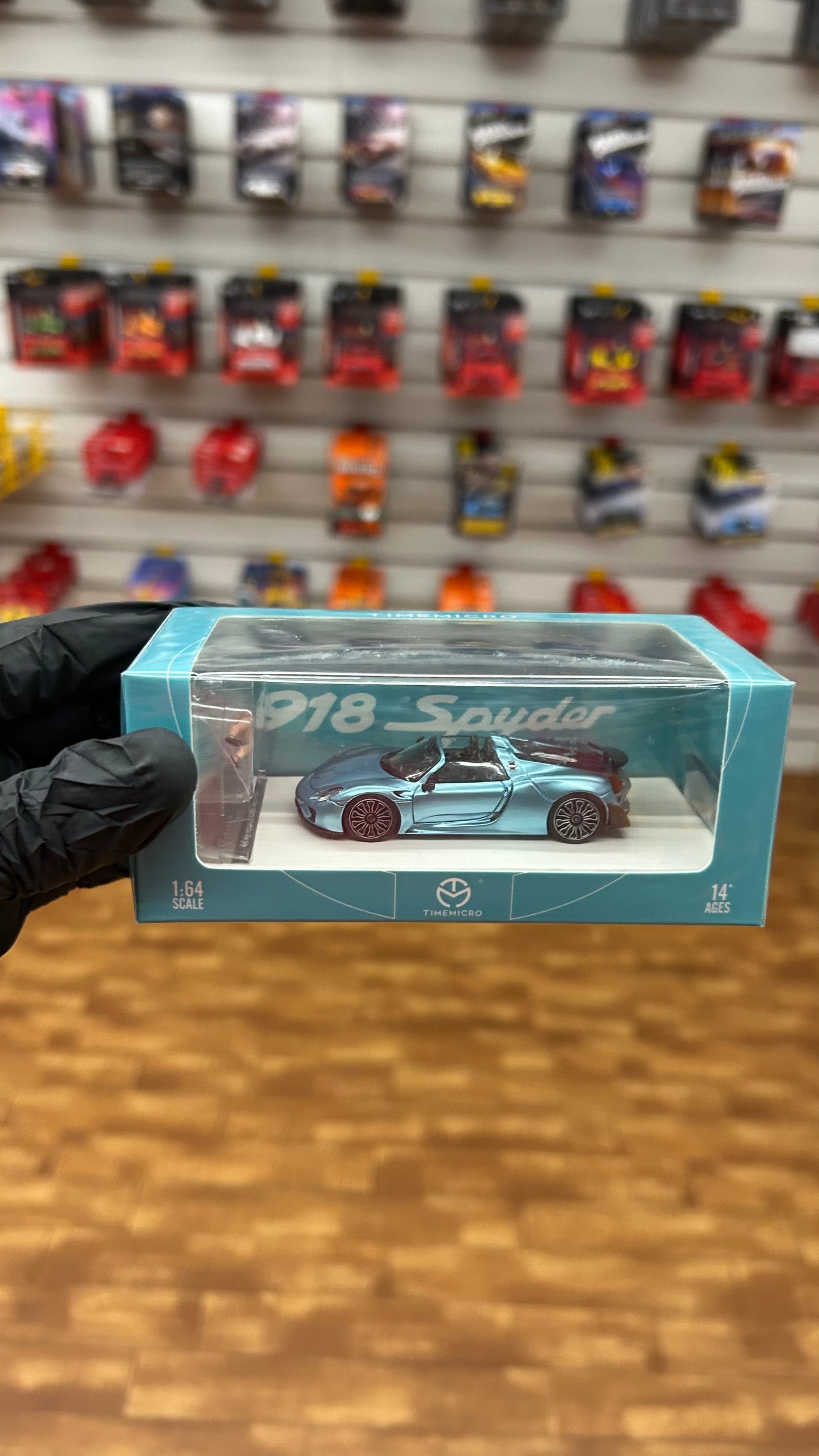 Timemicro Porsche 918 Spyder With Character  Limited Edition 1:64 Scale Model