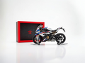 BMW S1000RR Motorcycle 1:6 scale diecast model Featuring  iconic Light White/M Motorsport Paint Scheme.
