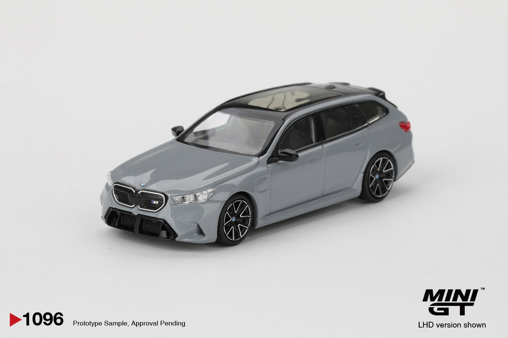 MINI GT BMW M5 Touring Brooklyn Grey Metallic