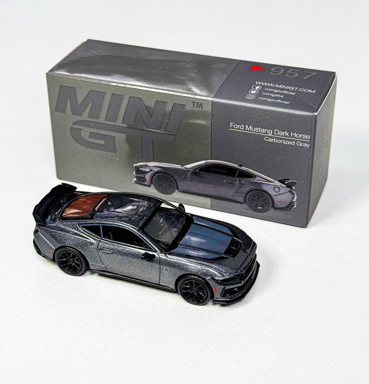 MINI GT Ford Mustang Dark Horse 2024 Carbonized Gray