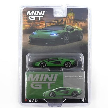 MINI GT Lamborghini Countach LPI 800-4 Verde Medio 1:64 scale