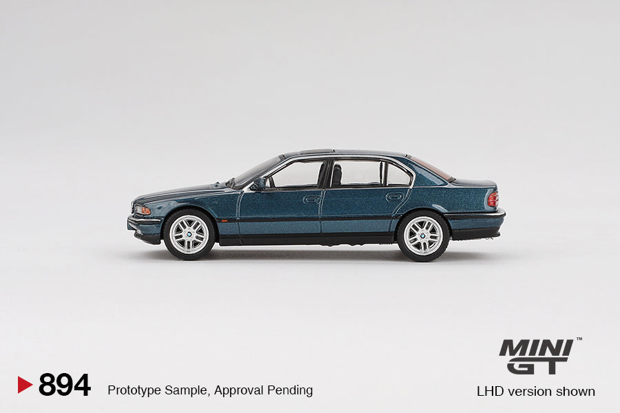 MINI GT BMW 750IL Sorrento Blue Metallic