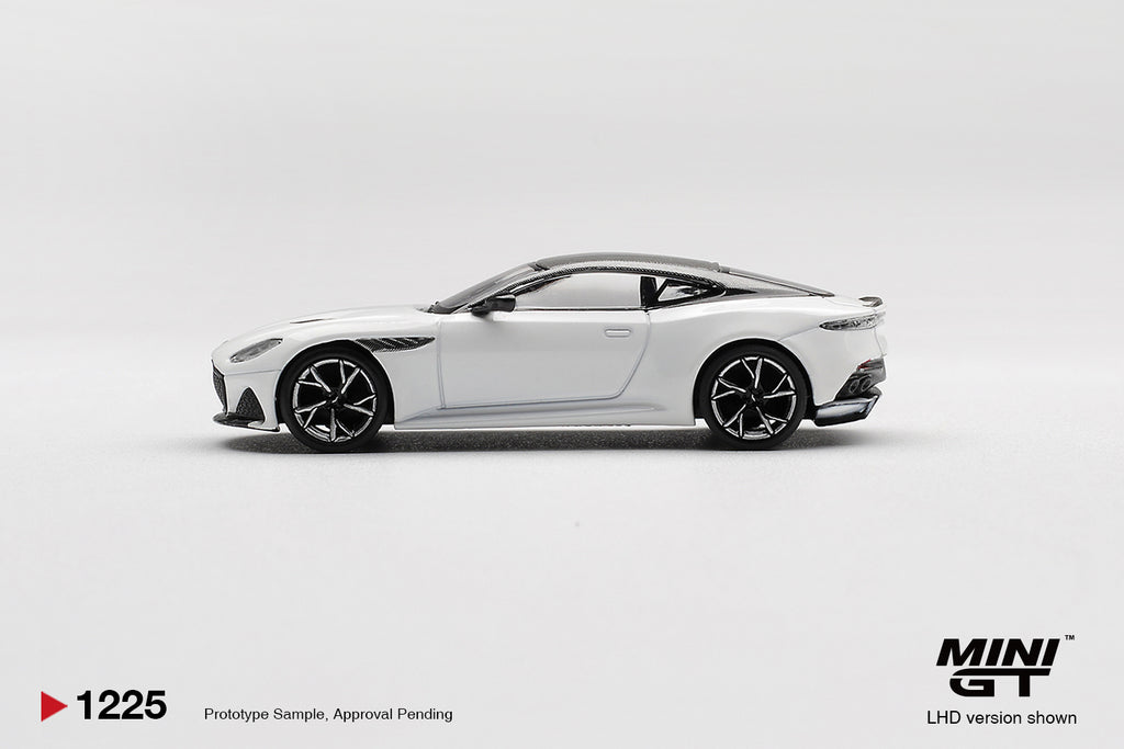 MINI GT Aston Martin DBS Stratus White Blister