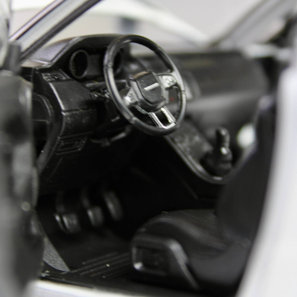 Welly Land Rover Range Rover Evoque 1:24 Die-Cast Model SUV