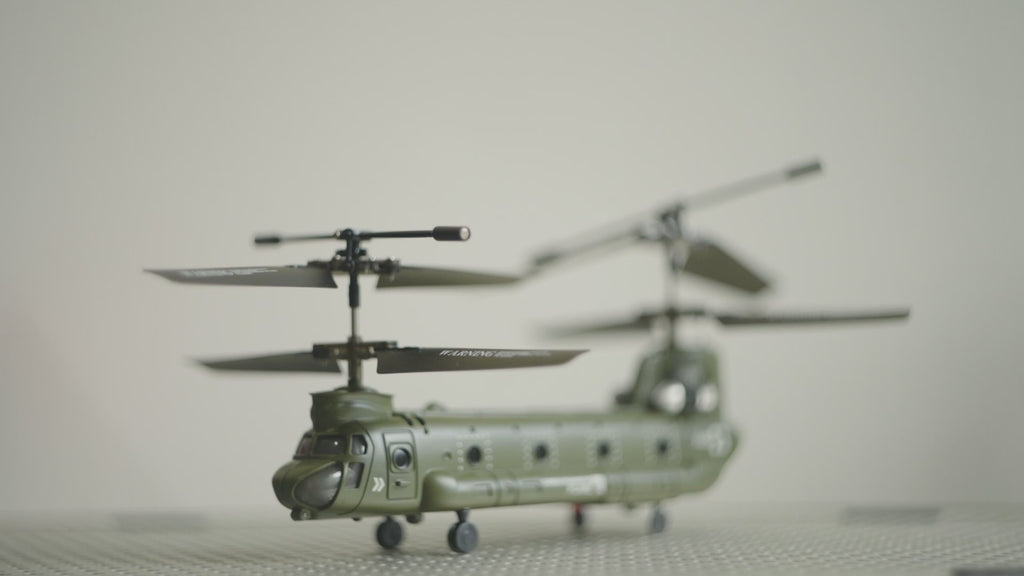 RC Helicopter for Adults, RC Military Helicopter 2.4G 3CH Dual-Rotor Transport Gyro Stabilized RC Airplane Aircraft Model S026H