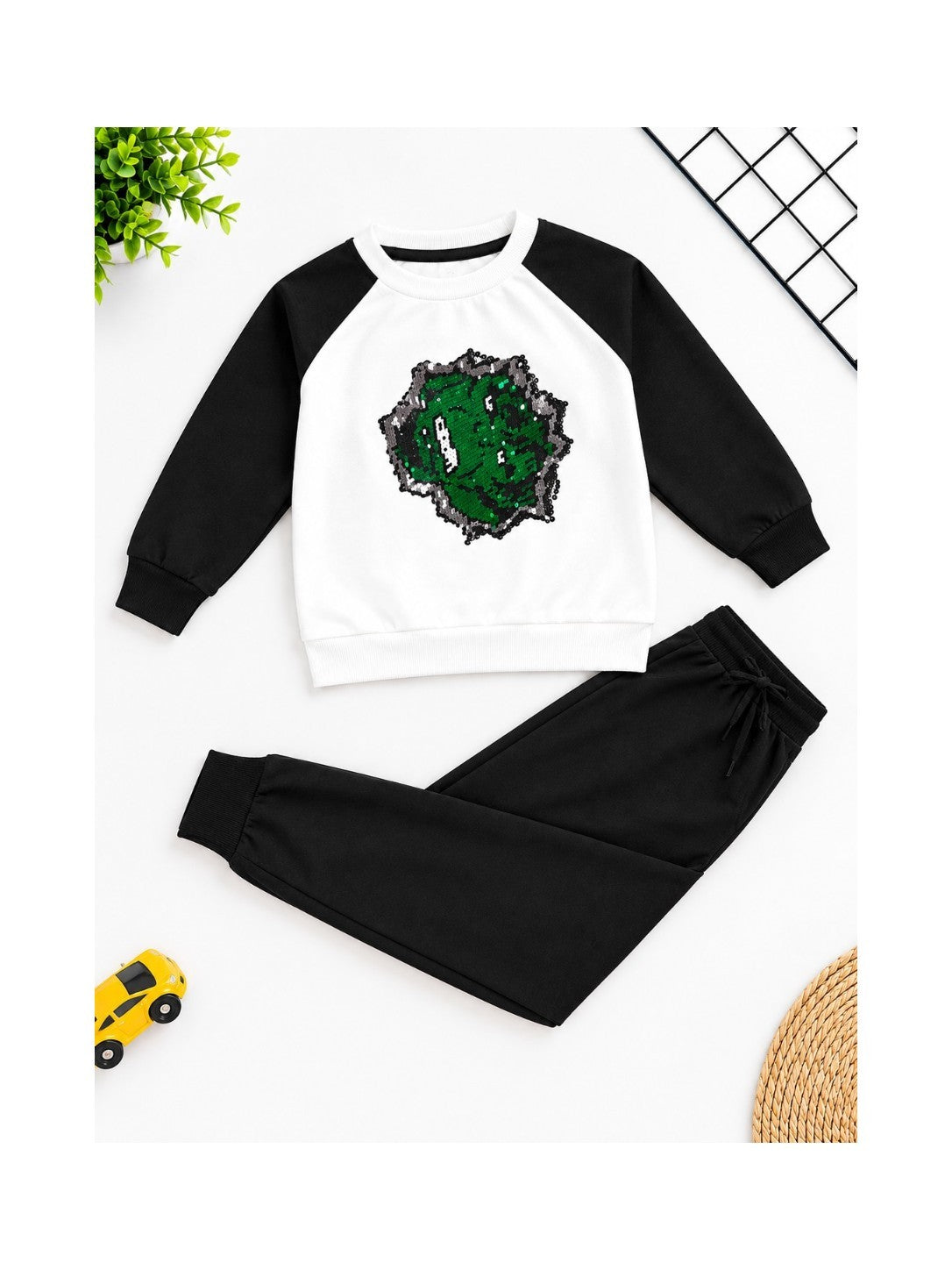Boys' Marvel Incredible Hulk Raglan Sweatshirt & Joggers Set