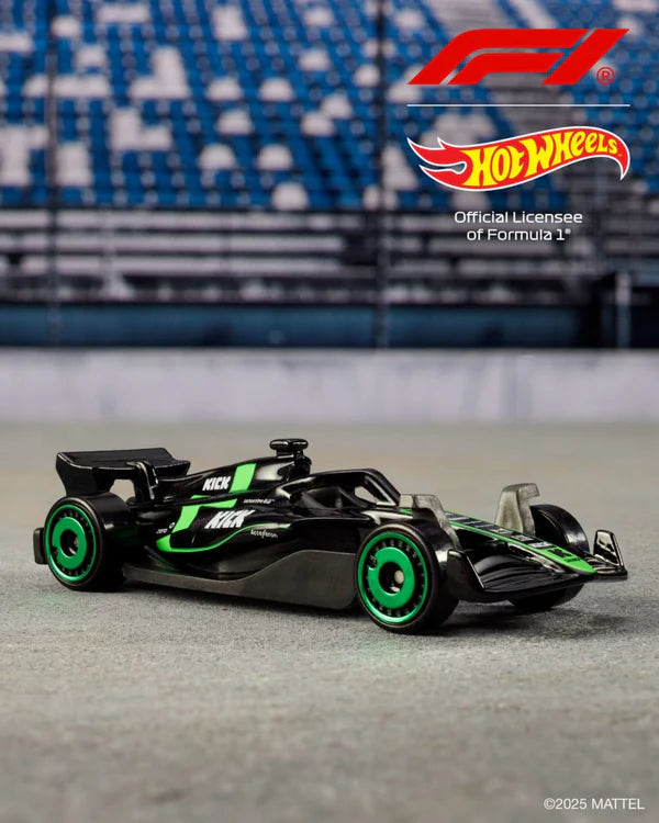 Cocoland Toyz Hot Wheels Formula 1 race car with green accents side view
