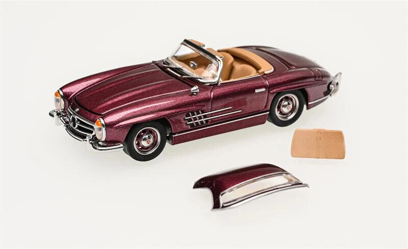 GFCC Mercedes- Benz 300SL Roaddster 1:64 Scale Limited Edition 499