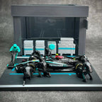 Bburago 1/43 Mercedes AMG F1 Team W15 2024 #44 Lewis Hamilton Diorama Play Set