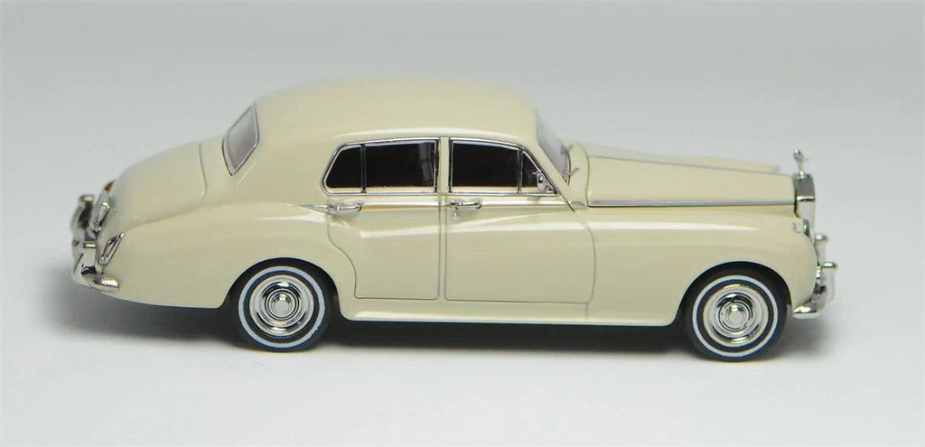 GFCC 1:64 1955 Royce Silver Cloud Limited Edition 499