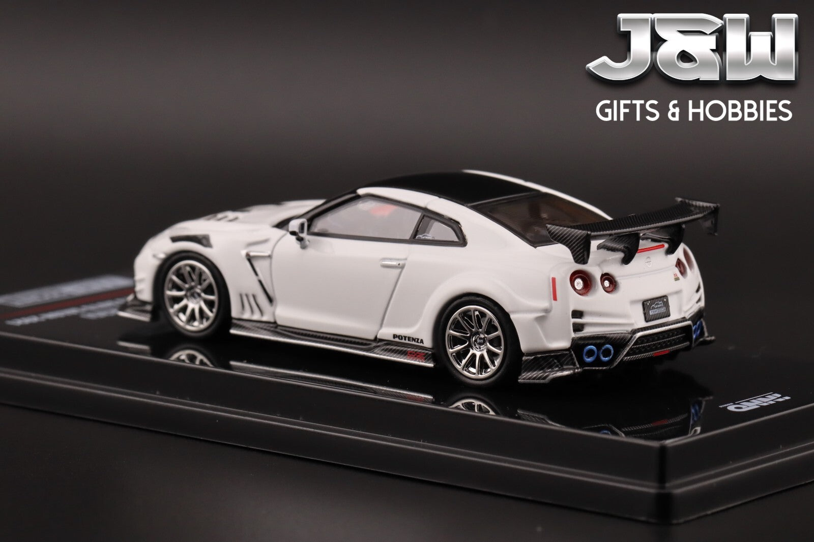 INNO64 Nissan GT-R R35 Top Secret Tokyo Auto Salon 2021 1/64