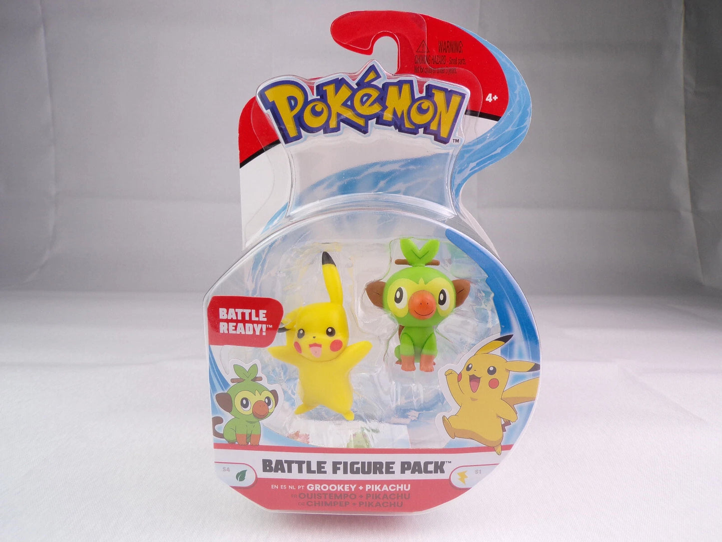 Official POKEMON Battle Figure 2 Pack - 2 inch Pikachu and Grookey Battle Figures