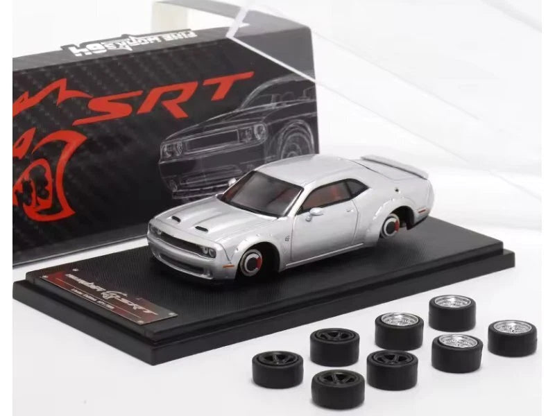 FW64 Dodge Challenger SRT Hellcat 1:64 Scale Limited Edition 137/999