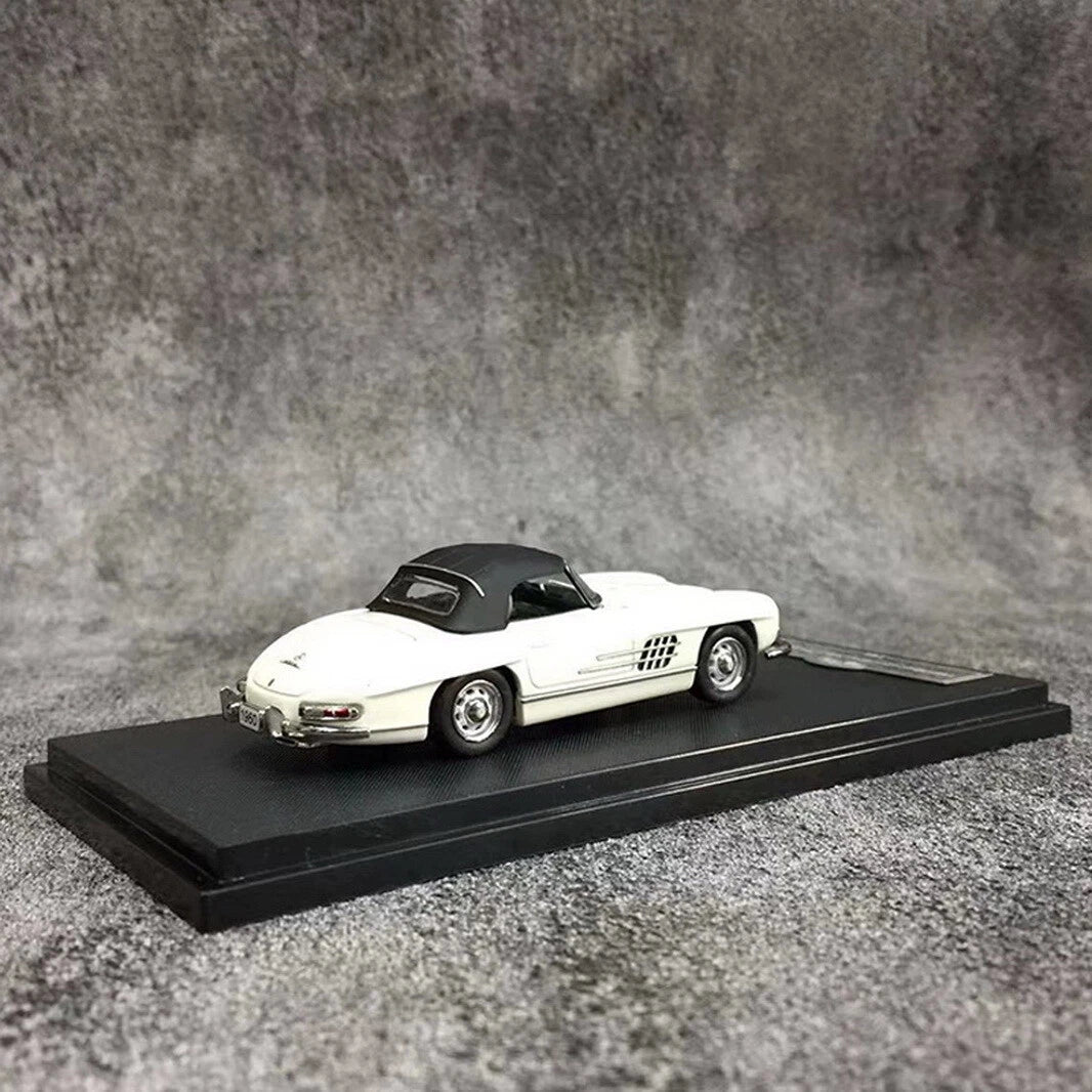GFCC 1/64 Scale Mercedes-Benz 300 SL Roadster Limited Edition 499
