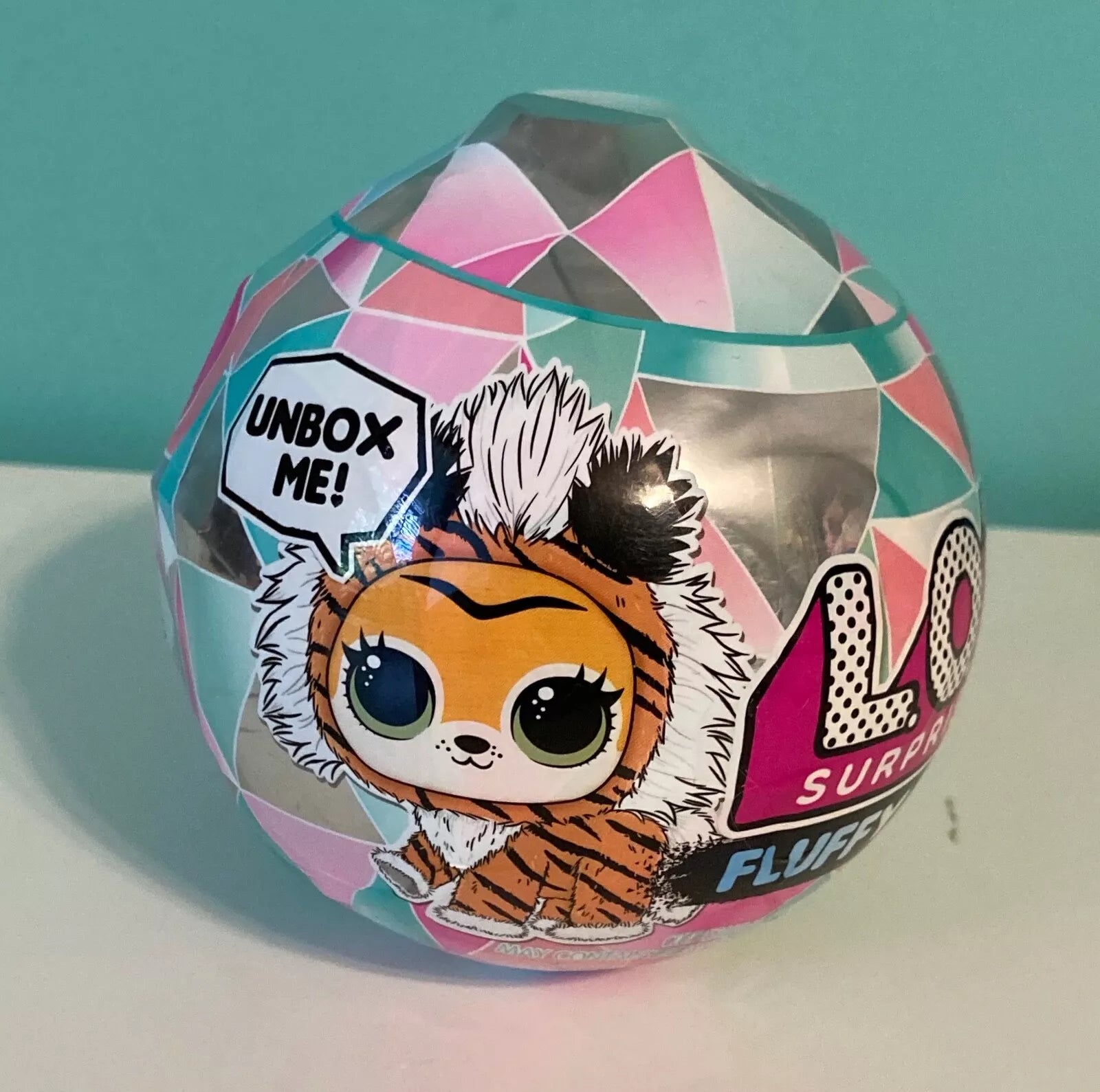 L.O.L. Surprise! Fluffy Pets Winter Disco Edition Sealed Ball