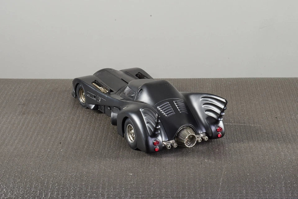 Batmobile Model 1989 Toy Car Diecast Collection 1/18