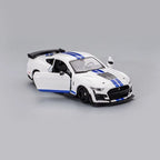 Bburago 2020 Shelby Mustang GT500 White 1:64 diecast model on display box Cocoland Toys