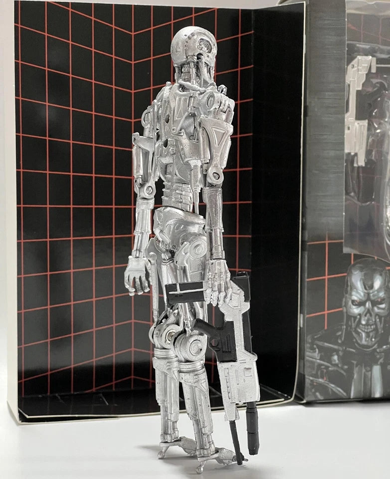 Terminator 2 Judgment Day 7" T-800 Endoskeleton Arnold Action Figure Model