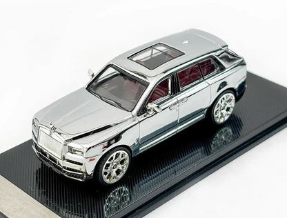 1:64 Scale Rolls-Royce Cullinan Chrome Silver – Premium Diecast Car Model